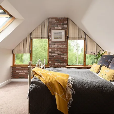 The Old Rectory Cottages - Six Luxurious Cottages Set In Grounds With Indoor Pool Kings Nympton Exterior photo