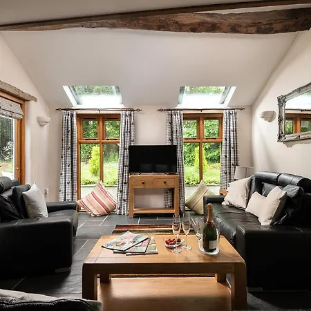 The Old Rectory Cottages - Six Luxurious Cottages Set In Grounds With Indoor Pool Kings Nympton Exterior photo