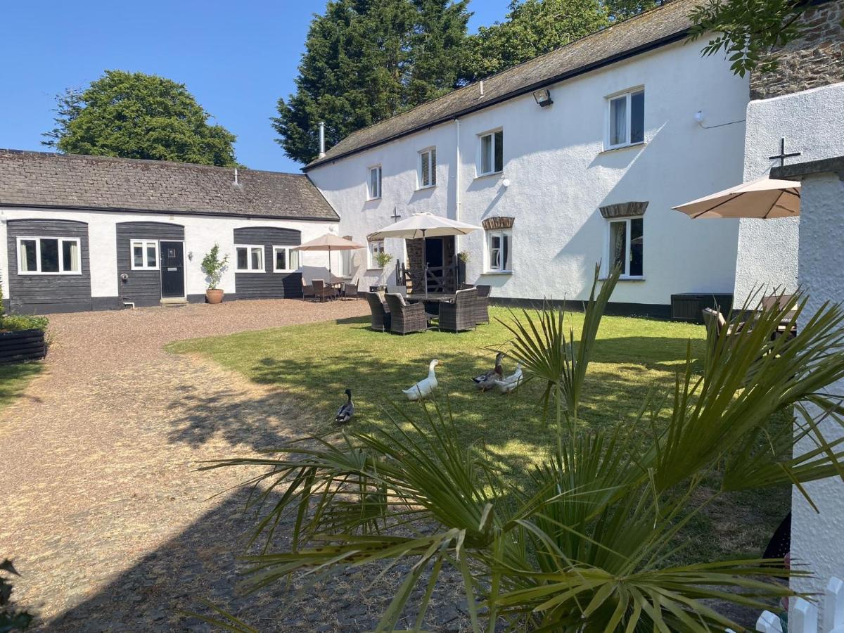 The Old Rectory - Six Luxurious Set In Grounds With Indoor Pool Kings Nympton
