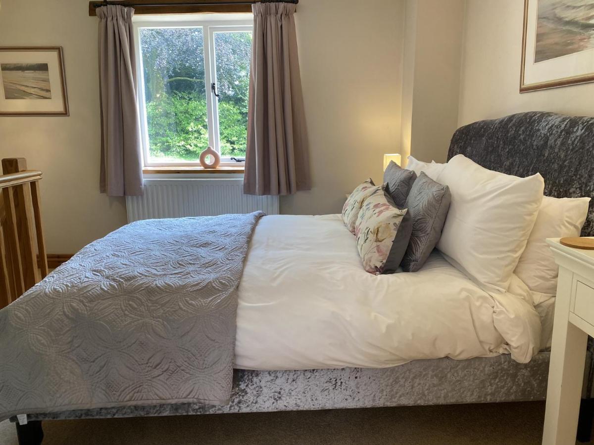 The Old Rectory - Six Luxurious Set In Grounds With Indoor Pool Holiday home *
