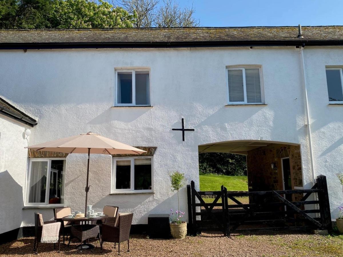 The Old Rectory - Six Luxurious Set In Grounds With Indoor Pool * Kings Nympton