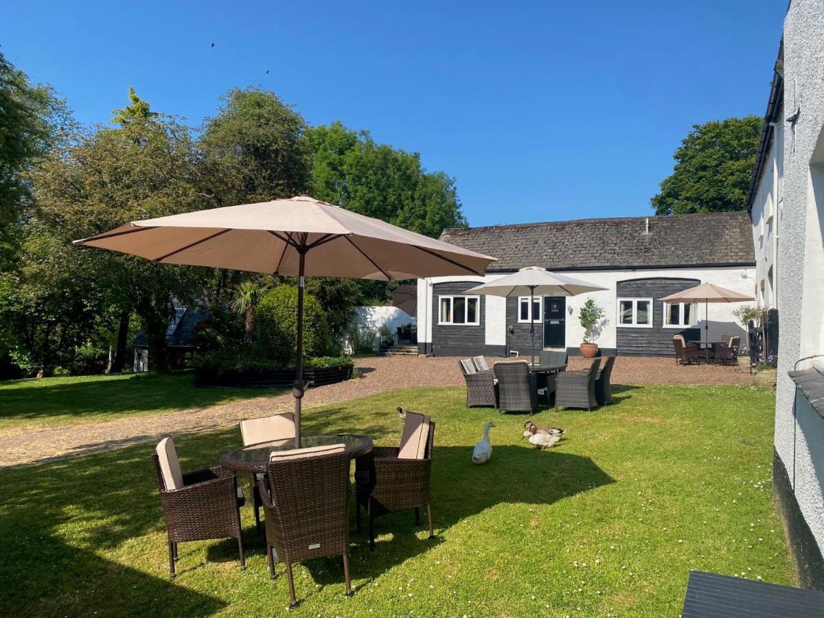 The Old Rectory - Six Luxurious Set In Grounds With Indoor Pool *