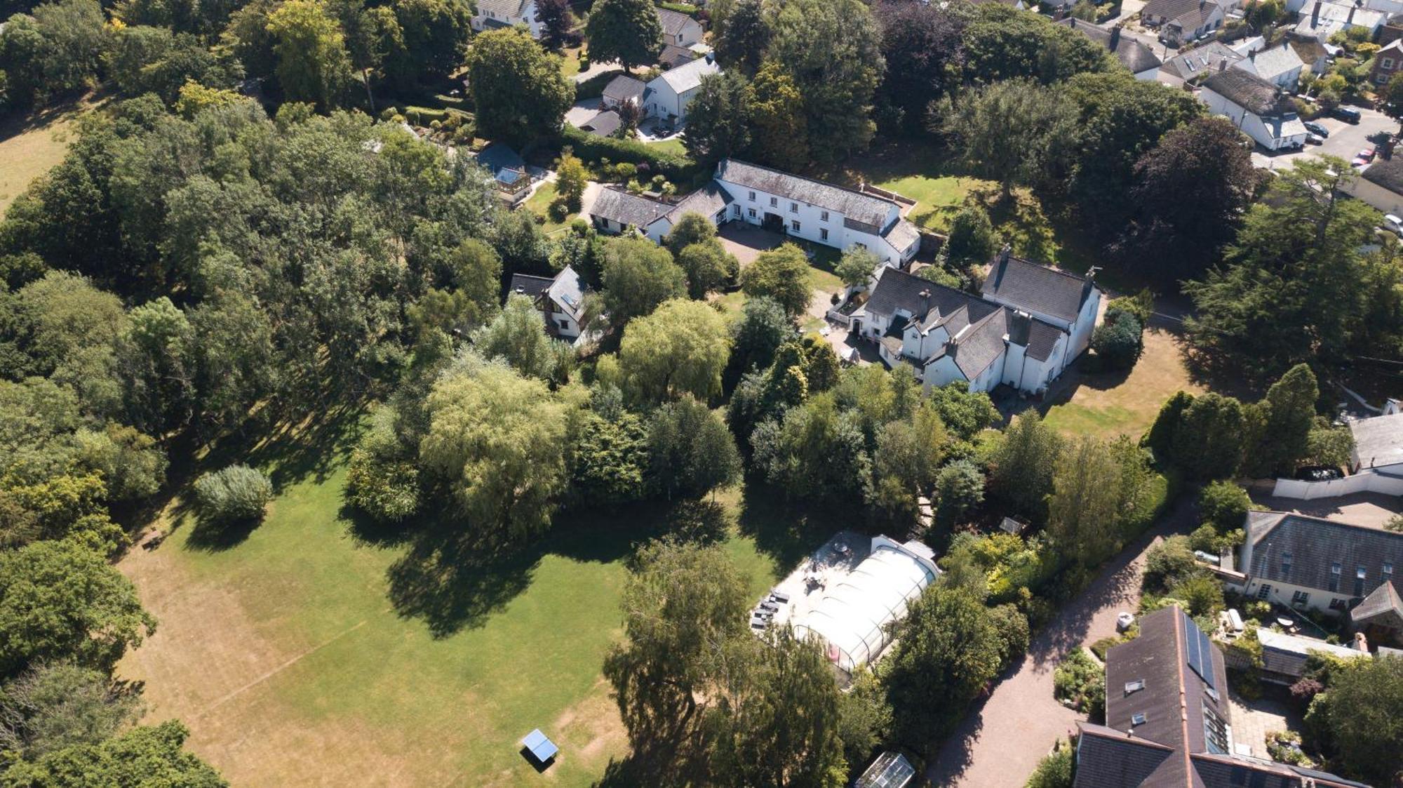 The Old Rectory - Six Luxurious Set In Grounds With Indoor Pool * Kings Nympton