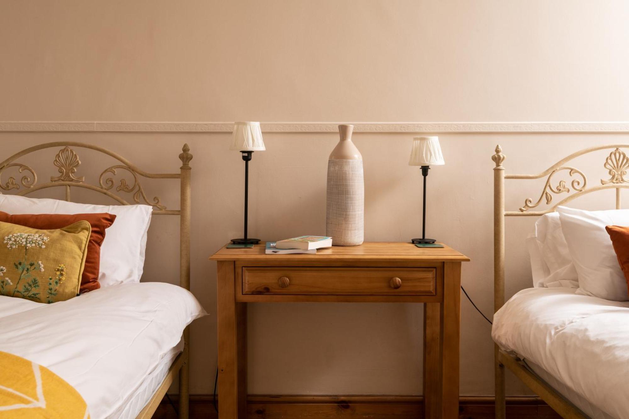 Holiday home The Old Rectory - Six Luxurious Set In Grounds With Indoor Pool *