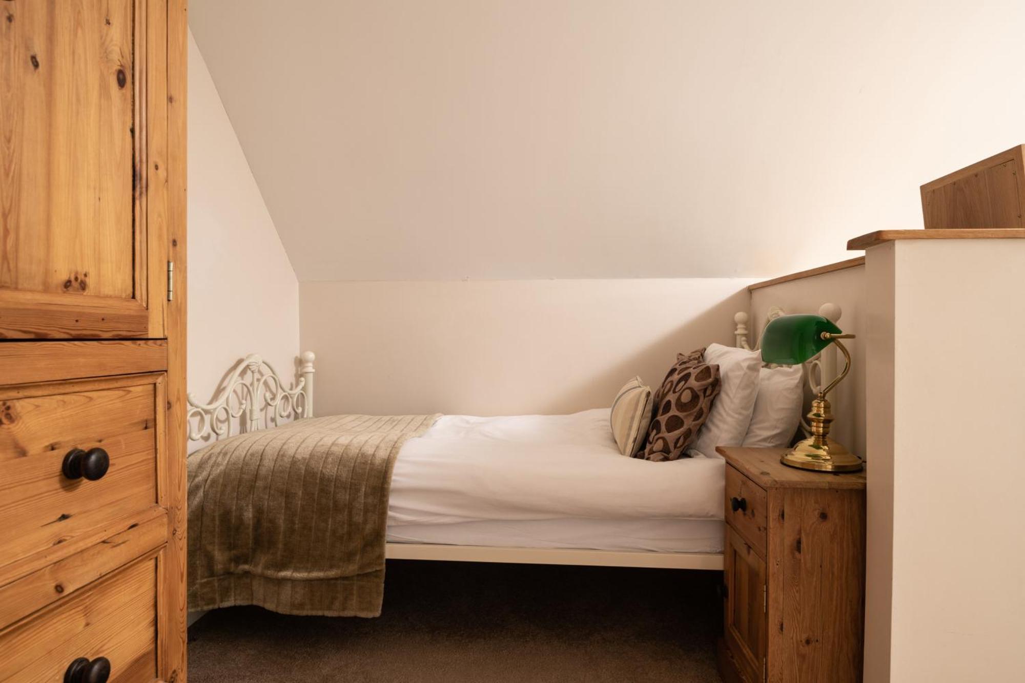 The Old Rectory - Six Luxurious Set In Grounds With Indoor Pool Holiday home *