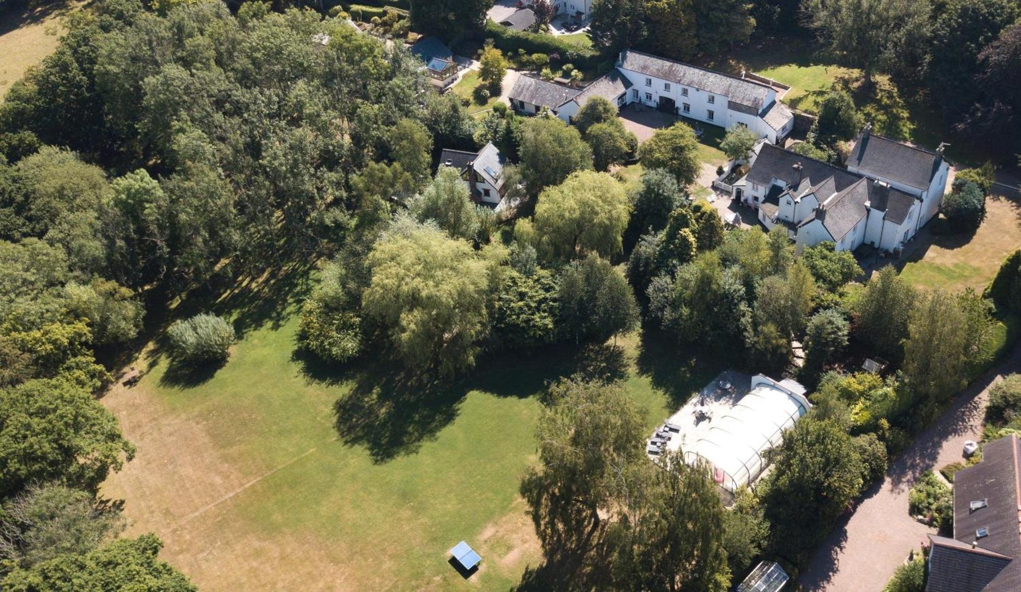 The Old Rectory - Six Luxurious Set In Grounds With Indoor Pool